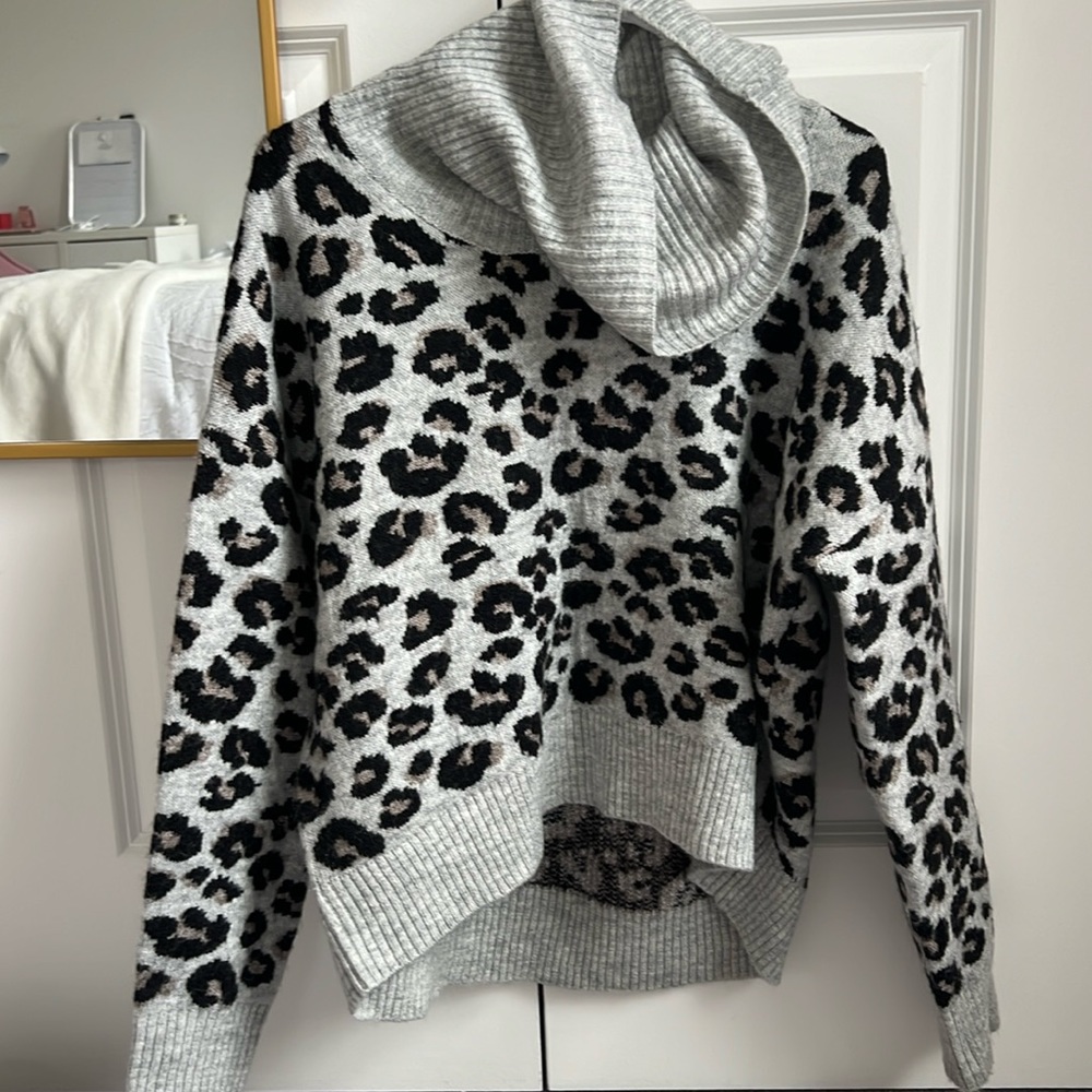 Cheetah sweater